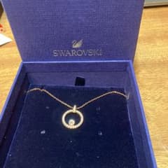 新品未使用　SWAROVSKI スワロフスキー ネックレスのサムネイル