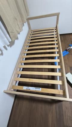 nami様　IKEA　SNIGLAR　子供用シングルベッド+すのこ IKEAイケア】 子供用ベッドフレーム SNIGLAR スニーグラル - メルカリ