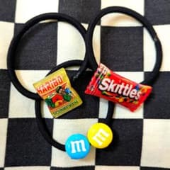m＆m's・HARIBO・スキットルズ　ヘアゴム3個セット