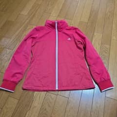 Women's golf wear