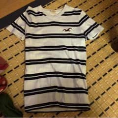 HOLLISTERのTシャツのサムネイル