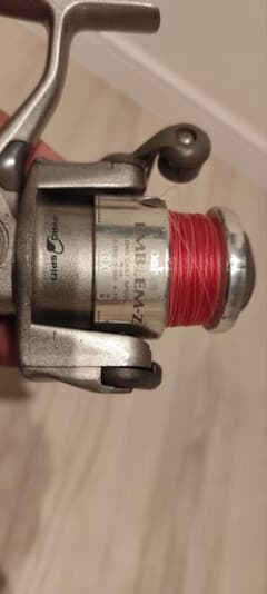 Daiwa EMBLEM-Z 2000i スピニングリールのサムネイル