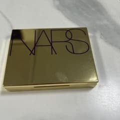 NARS ライトリフレクティング セッティングパウダー プレストのサムネイル