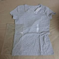 【お取り置き中】最後まで読んで下さい☆　GU　Tシャツのサムネイル
