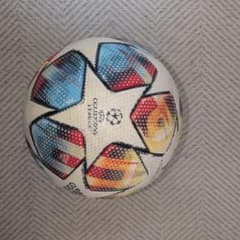 アディダス UEFA チャンピオンズリーグ サッカーボール5号のサムネイル