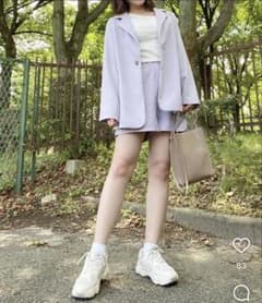 最終値下げ　新品未使用　テーラードジャケット ショートパンツ セットアップ Mのサムネイル