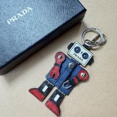 PRADA プラダ ロボット チャーム キーリング サフィアーノ - メルカリ