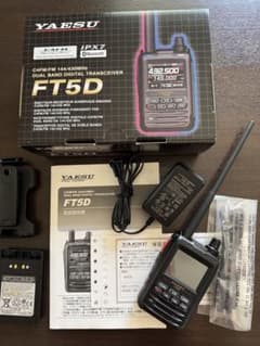 (￼中古品￼)八重洲無線 YAESU FT5D デジタルハンディトランシーバーのサムネイル