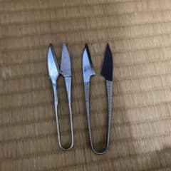 匿名配送 糸切りばさみ 2本セット - メルカリ