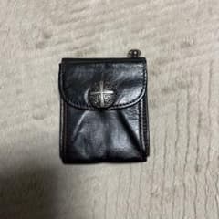 レザー 二つ折り財布 コンチョ付きのサムネイル