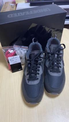 NIKE x UNDEFEATED AIRMAX 90のサムネイル