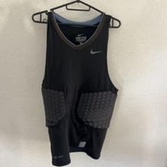 NIKE PRO COMBAT ノースリーブシャツ パッド付のサムネイル