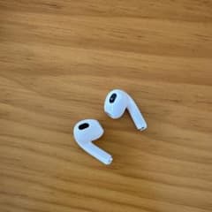 AirPods 第3世代　イヤホンのみ　両耳のサムネイル