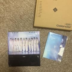 JO1 2025 Calendar 卓上カレンダー フォトブック付きのサムネイル