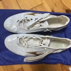 Mizuno クロノブレイク　ホワイト/ゴールド サイズ26.5のサムネイル