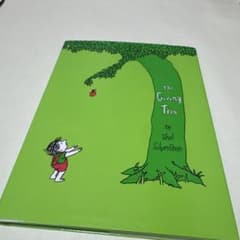 The Giving Tree 洋書 おおきな木のサムネイル