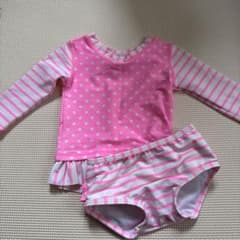 女の子 水着のサムネイル
