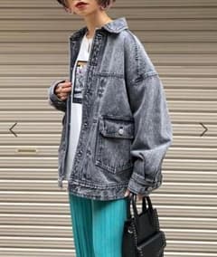ページボーイ　デニムジャケットのサムネイル