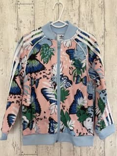 アディダスオリジナルス　花柄ジャージ上下セット　120のサムネイル