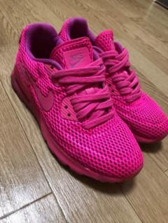 NIKE AIR MAXのサムネイル