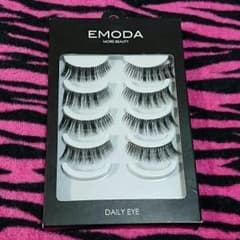 つけまつげ EMODAのサムネイル