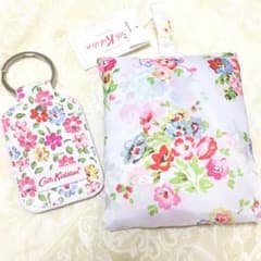 Cath Kidston 折りたたみバッグ キーリングセットのサムネイル