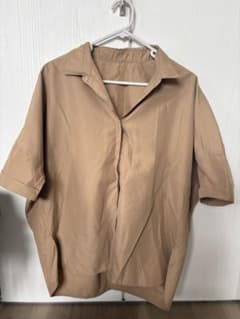 ELLEベージュ 半袖 シャツ ブラウスのサムネイル