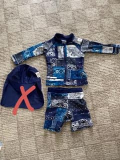キッズ　水着　ラッシュガードのサムネイル
