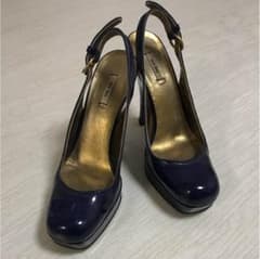 Emma様専用miumiu サンダル パンプス ネイビー ストラップのサムネイル