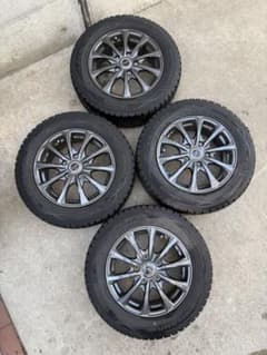 9*3様 エスクァイア 195/65R15 スタッドレスタイヤホイールセットのサムネイル