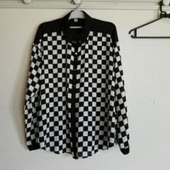 黒白チェックシャツのサムネイル