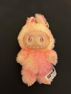 ラブブ、ピンク黄色バージョンのサムネイル