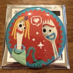 トイストーリー　オーマイカフェ　ビッグラメ缶バッジ　フォーキー&カレンのサムネイル