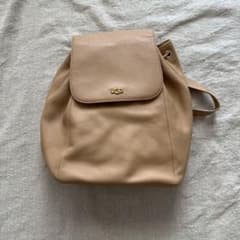 UGG リュックのサムネイル