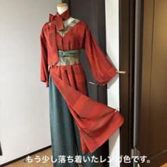 彩　着物リメイク♪華やかな和風アオザイ❣️クリスマスカラーのサムネイル