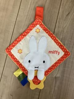 miffy ミッフィー 布製ラトル 歯固め付きのサムネイル