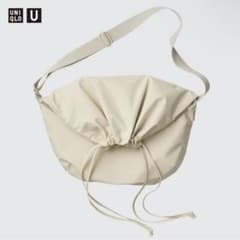 kenken様　UNIQLO ドローストリングショルダーバッグのサムネイル