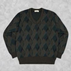 日本製 総柄ニット Vネック 幾何学柄 レトロ ブラウン グリーンのサムネイル