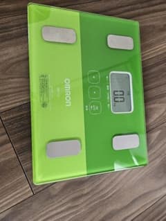 OMRON 体脂肪計 BF-220 グリーンのサムネイル