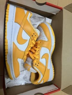 Nike Women's Dunk Low "Laser Orange"のサムネイル