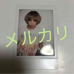 BugLug 燕 チェキのサムネイル