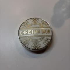 値下げ交渉⭕️ Christian Dior クッションファンデ ケースのサムネイル