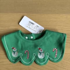 緑の雪だるま刺繍スタイ　クリスマス　ベビー用品のサムネイル