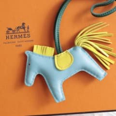 極美品！エルメス Hermes ロデオチャーム PM アクセサリー セレスト