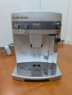 み*ん様 【De'Longhi】マグニフィカ　ESAM03110S DeLonghi マグニフィカ ESAM03110S - メルカリ