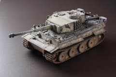 TAMIYA  1/35 タイガー1型重戦車 初期型 冬季迷彩 塗装済完成品のサムネイル
