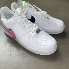 NIKE AIR FORCE 1 ’07 PRM WHITE BARELYのサムネイル