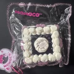 MOMOCO LUV スクイーズ ケーキのサムネイル