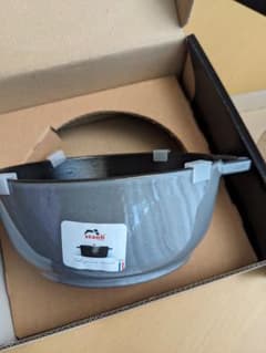 STAUB ｗa-NABE 鋳鉄製 両手鍋 グレー 約16cm 新品・未使用のサムネイル