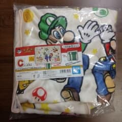 スーパーマリオ 一番くじ　C賞 収納ポケット付きブランケットのサムネイル